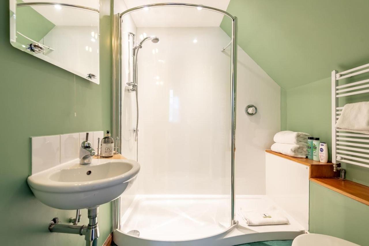 Stunning Luxury Duplex With Hot Tub And Aircon *